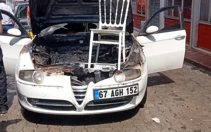 devrekte yanan araca itfaiye yetisti zQkHCkcM