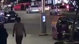 donus yapmak isteyen otomobille carpisan motosiklet surucusu yola boyle savruldu LWSEDZOX