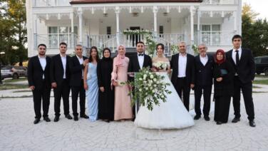 is siyaset ve cemiyet dunyasi bu dugunde bulustu S2AsClLS