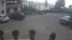 kadin surucu fren yerine gaza basinca site duvarindan asagiya boyle uctu 1i cocuk 3 zLir8l57