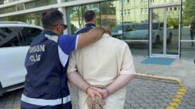 kalip ustasi calistigi okul insaatindan 650 bin lira degerinde kablo caldi XR2prrjx