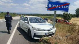 kastamonuda otomobil traktorle carpisti 2 yarali G4Bsnaqb