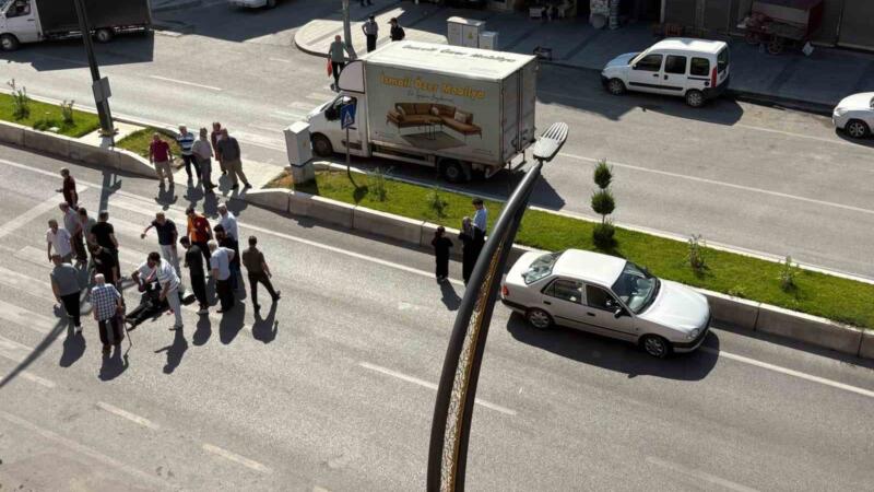 yaya gecidinde otomobilin carptigi yasli adam yaralandi Ycc58WNq