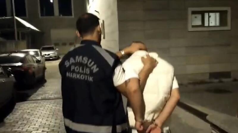 10 yil 10 ay hapis cezasiyla aranan sahis samsun polisinden kacamadi BG4WMsbQ
