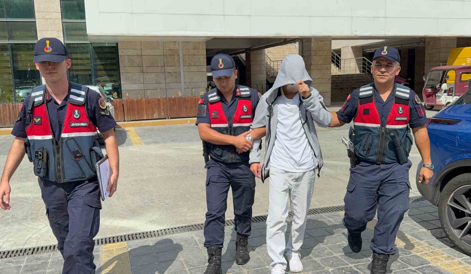 16 yasindaki cocuk uyusturucu ticaretinden tutuklandi mERlEcuJ