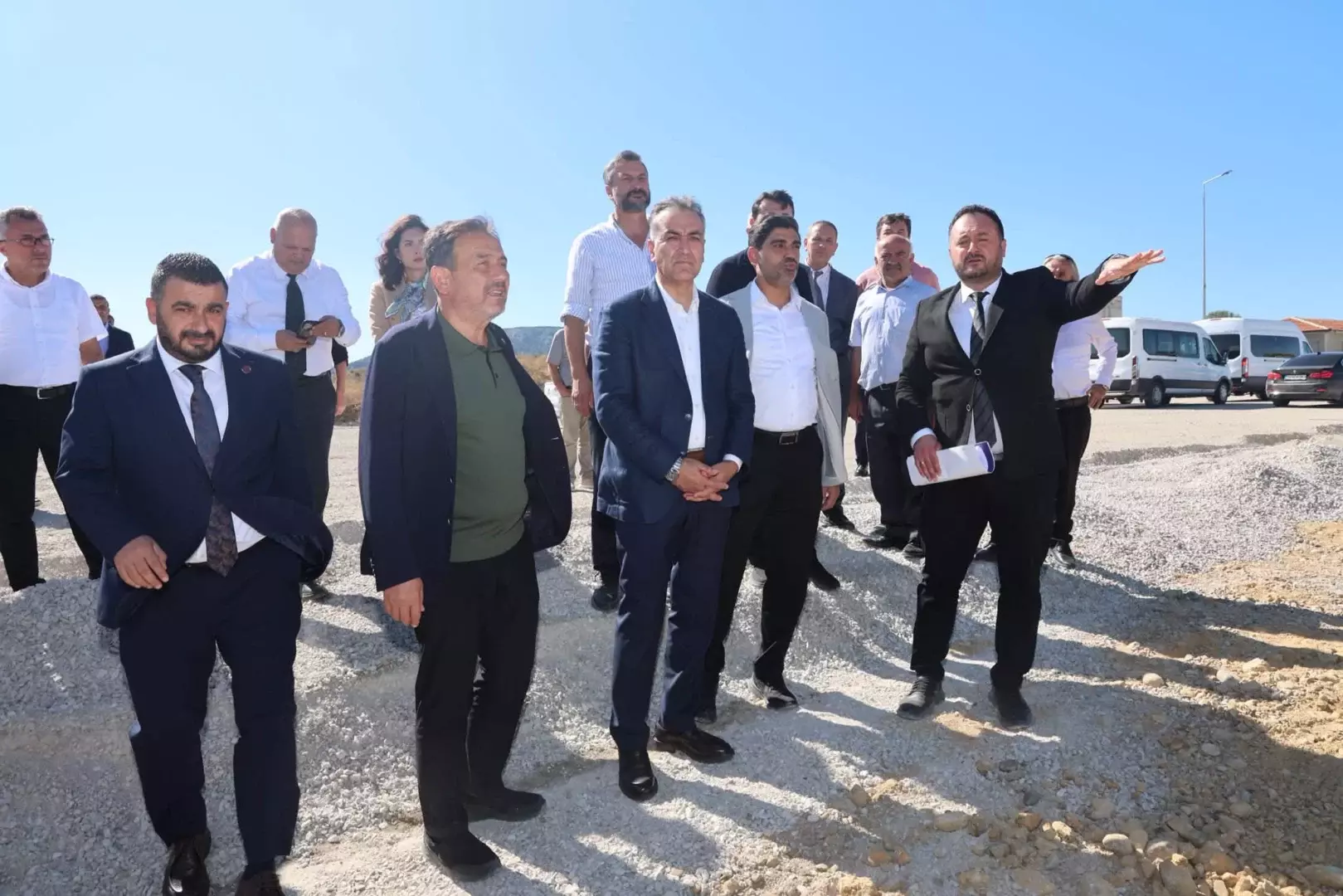 Vali Oktay Çağatay, Eskipazar Organize Sanayi Bölgesi’nde İncelemelerde Bulundu.