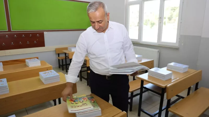 Karabukte 352 bin kitap ogrencileri bekliyor