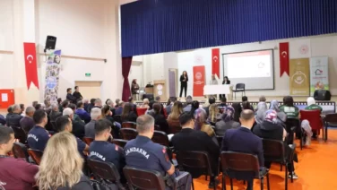 Koruyucu aile modeli Eskipazarda tanitildi