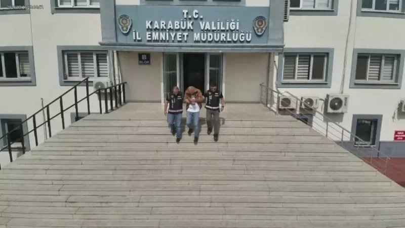 Sahte 11 bin 700 dolar ele gecirildi2
