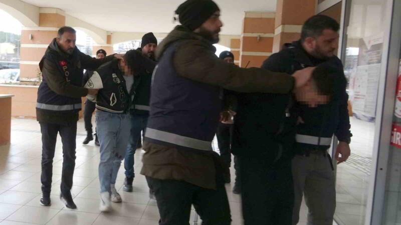 cinayetle sonuclanan kavgaya karisan saniklarin yargilanmasina devam edildi pesUBujD