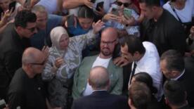 cumhurbaskani erdogan engelli vatandas ile sohbet etti Wq846LE4