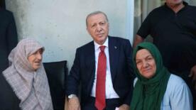 cumhurbaskani erdogan rizede komsularini ziyaret etti xOPqiCIn
