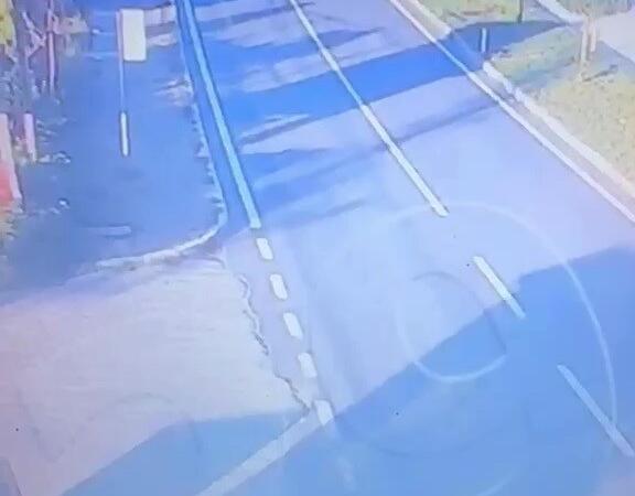 duzcede 4 kisinin oldugu kazanin guvenlik kamerasi goruntuleri ortaya cikti ehE863e9