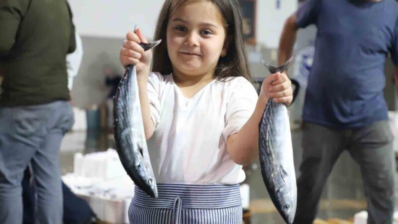 karadenizde cifte bereket hem palamut hem hamsi bollugu ELRyB1fw