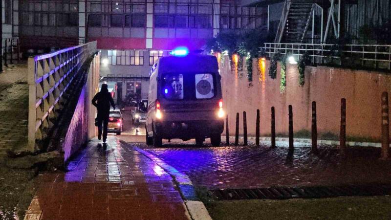 komur silosuna dusen madenci yogun bakima alindi W6HOppsO