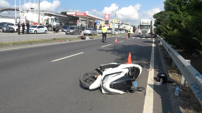 motosiklet ile elektrikli bisiklet carpisti 2 yarali IQcbutUy