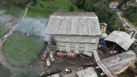 rizede cay fabrikasinin ambalaj deposunda yangin jdOTShKk