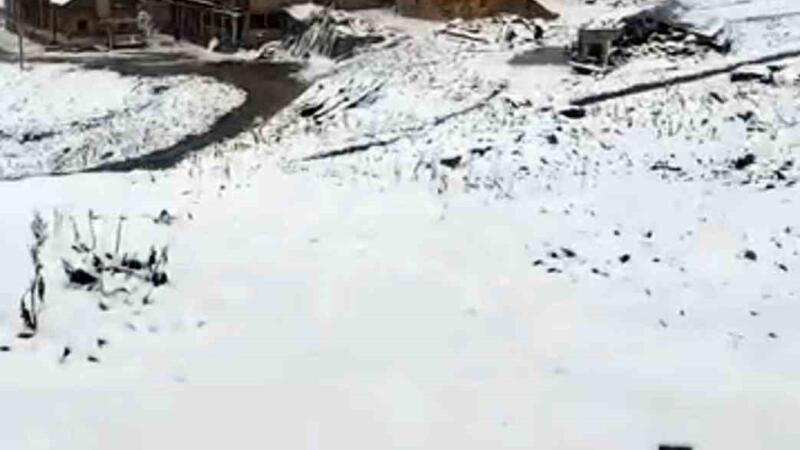 rizenin yaylalarina eylulde kis geldi 3 bin 100 metre yukseklikte bulunan tahpur yaylasi beyaza cEMv8uL7