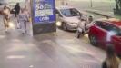 samsunda yasli kadin ile torununa otomobilin carptigi anlar kamerada jhJ1Ld1v