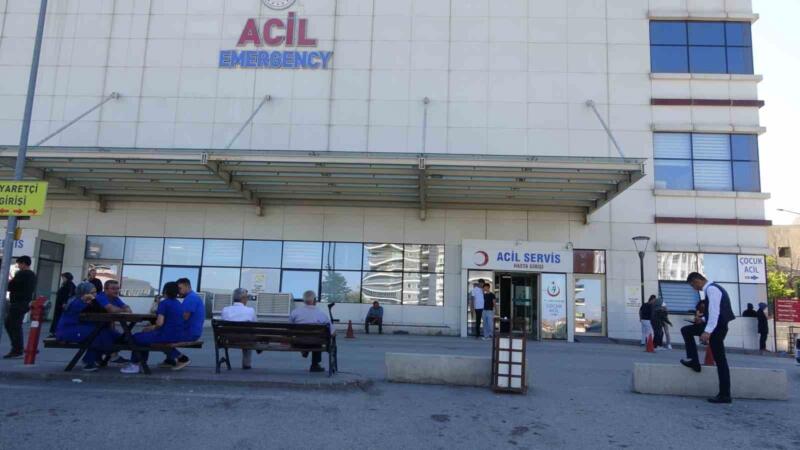 silaj makinesine bacagini kaptiran gencin ayagi koptu yh38FG5X