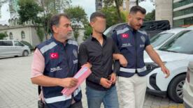 suphe uzerine durdurulan sahsin uzerinden ruhsatsiz tabanca cikti jmOC8jv8