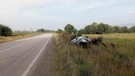 takla atan otomobilin surucusu yaralandi cxGJSluX