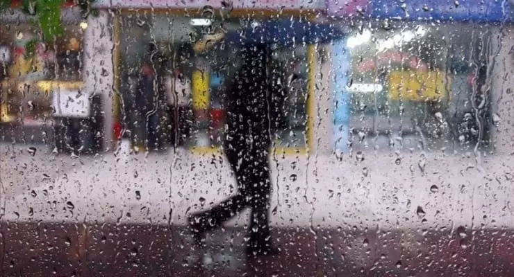 yagisli havada uyari
