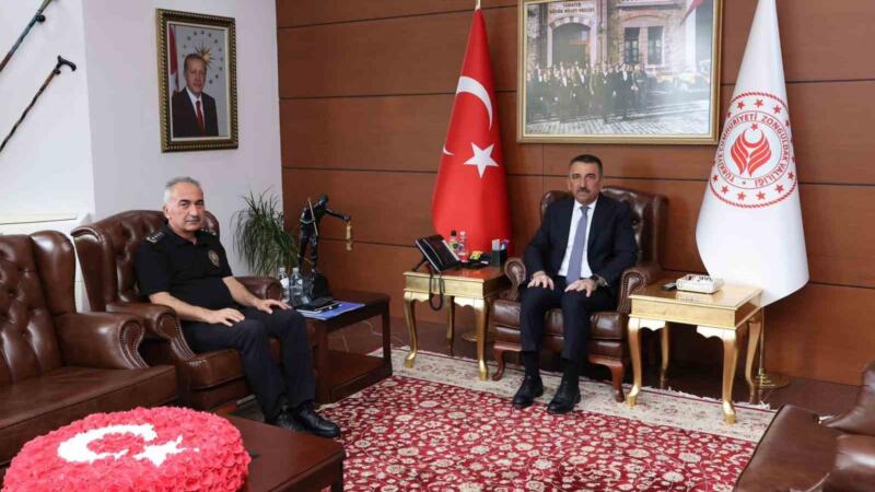 zonguldakin yeni emniyet muduru kabadan vali hacibektasogluna ziyaret 5OK9qVNj