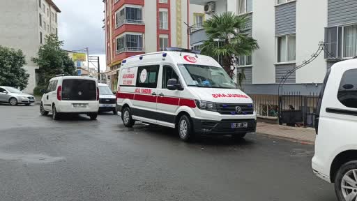 bafrada tufekle oynarken ates aldi apartman sakinleri panik yasadi V1gwqaq6