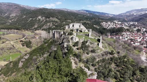 niksar kalesinin kuzey surlari restore edilecek
